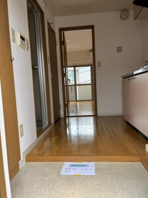 【玄関】 | ソナーレアリサ | 同タイプの部屋の写真です。