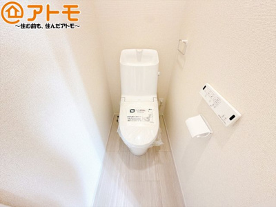 【トイレ】 | 駿河区東新田二丁目11期　新築戸建　全1棟 | 毎日使うトイレだからこそ機能性を重視したいですよね！温水洗浄便座で快適な時間をお過ごしください♪