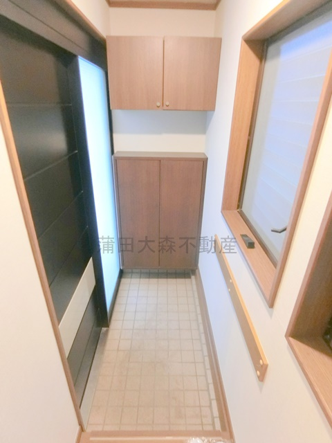 大森北4丁目戸建の玄関