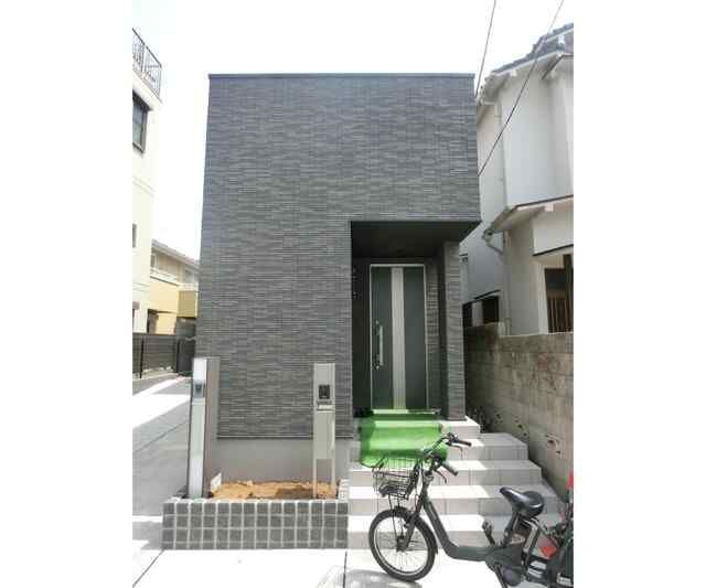 ｒｏｓｉｅｒ　Ｍのエントランス