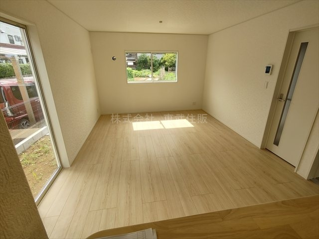 【居間・リビング】の画像