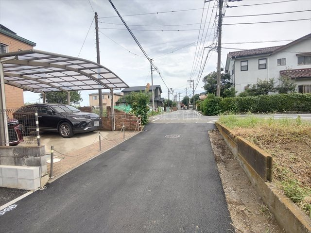 【前面道路含む現地写真】の画像