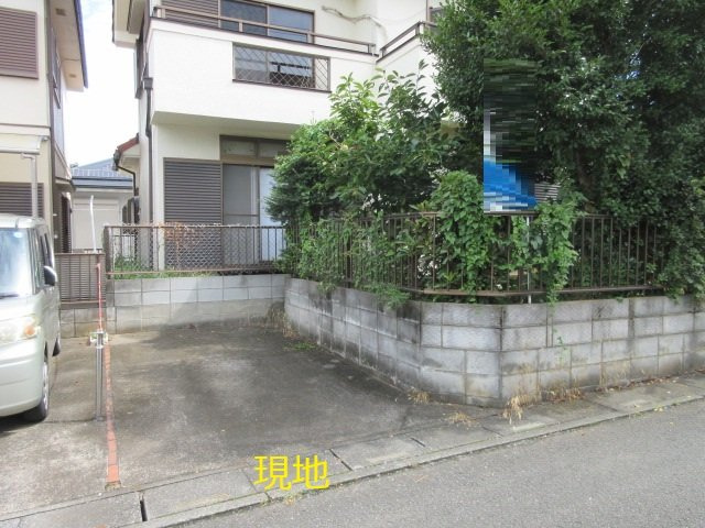 中古戸建　東松山市東平1280-3（リフォーム住宅）の駐車場