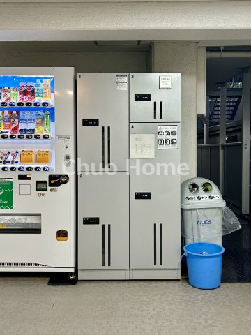 秀和清澄レジデンスの設備|【宅配ボックス】在宅時・不在時に関わらず、居住者の代わりに非対面で宅配物を受け取ってくれる便利な設備です。わかりやすくご説明致しますので見学時にはお部屋だけではなく共用部分もぜひチェックしてください。