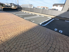 【駐車場】