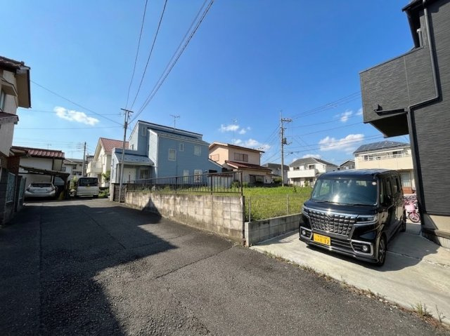 あきる野市瀬戸岡　売地　67坪！の前面道路含む現地写真