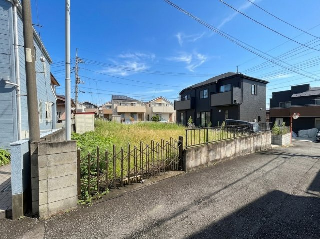 あきる野市瀬戸岡　売地　67坪！の前面道路含む現地写真