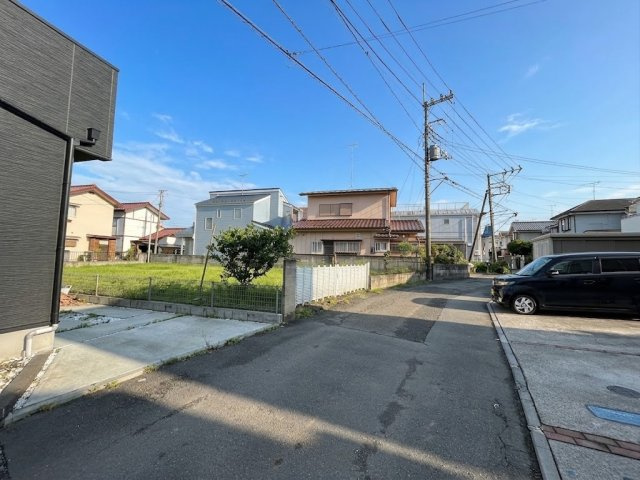 あきる野市瀬戸岡　売地　67坪！の前面道路含む現地写真