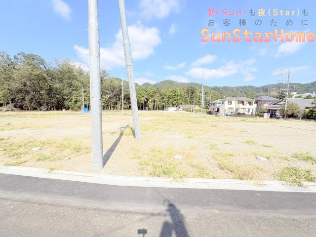 【サンスターホーム】青梅市畑中2丁目　建築条件無し売地W区画の外観