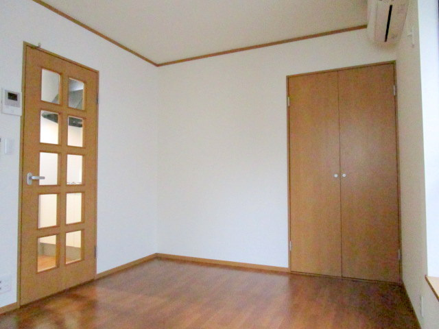 パインビレッジの寝室|★※別号室の写真です　明るいクッションフロアの角部屋です★