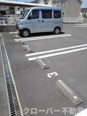 エフ・エレガント　Ａの駐車場