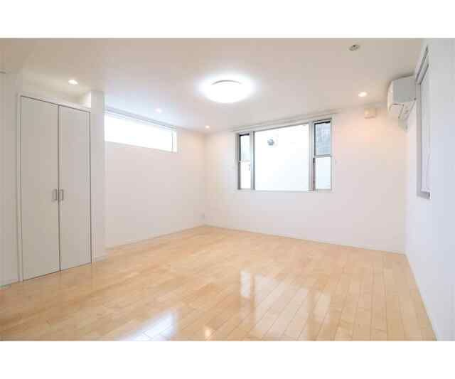 豊島区南大塚２丁目戸建の居間・リビング