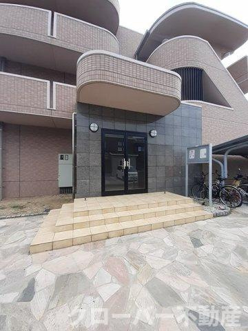 オーブ木太のエントランス