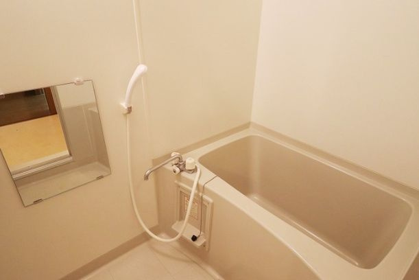 別号室の写真となります（反転タイプ）