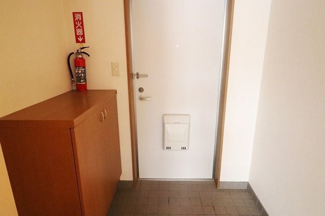 別号室の写真となります（反転タイプ）