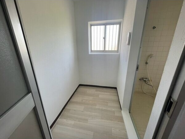 辻子賃貸戸建ての洗面所