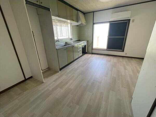 辻子賃貸戸建ての居間・リビング
