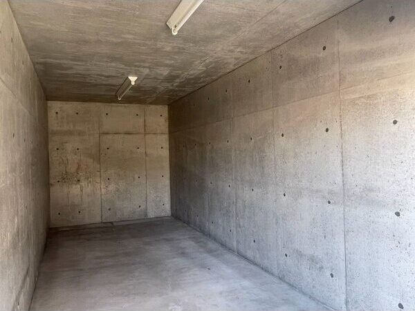 辻子賃貸戸建ての駐車場