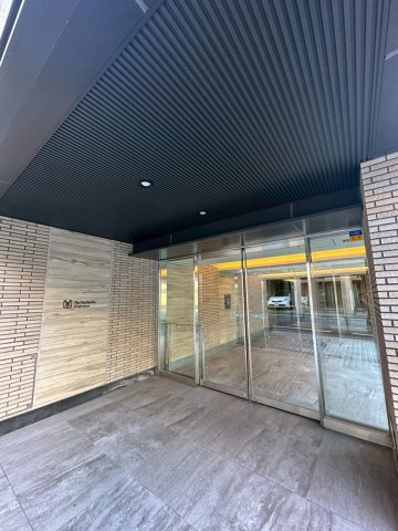 ザ・パークハビオ三軒茶屋のエントランス