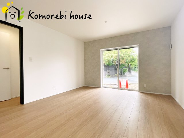 プラザ034Ⅱ④1　新築一戸建て　01の居間・リビング|使いやすいリビングです