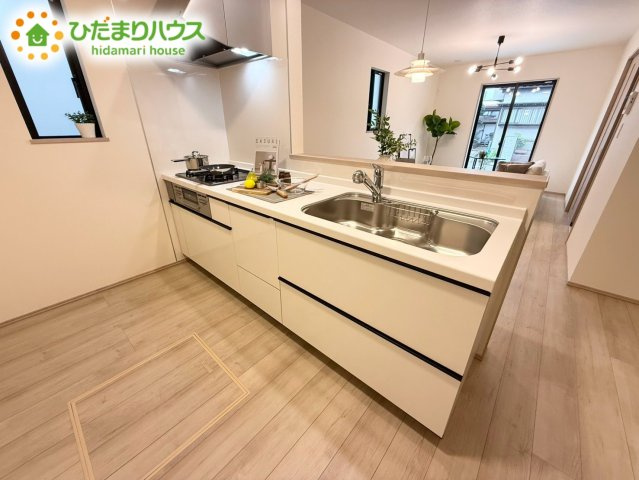 上尾市東今泉6番　新築戸建　ハートフルCのキッチン