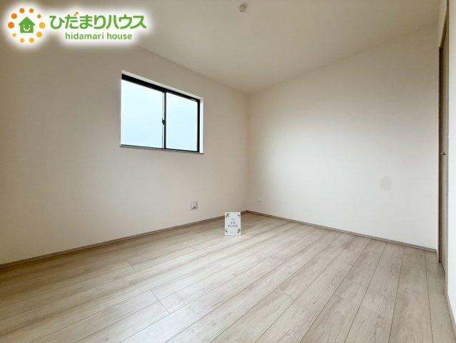 上尾市東今泉6番　新築戸建　ハートフルCの洋室|２階洋室：5.62帖