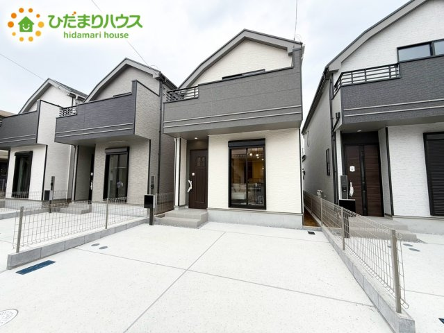 上尾市東今泉6番　新築戸建　ハートフルCの駐車場
