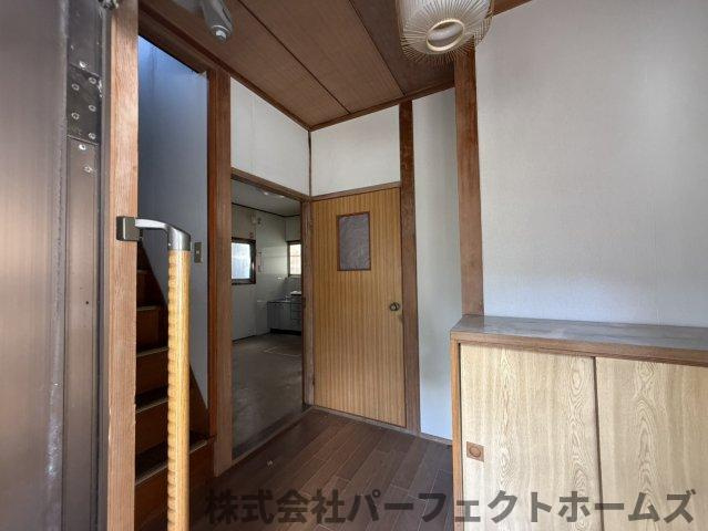 星丘2丁目戸建の内装|内装は落ち着いています
