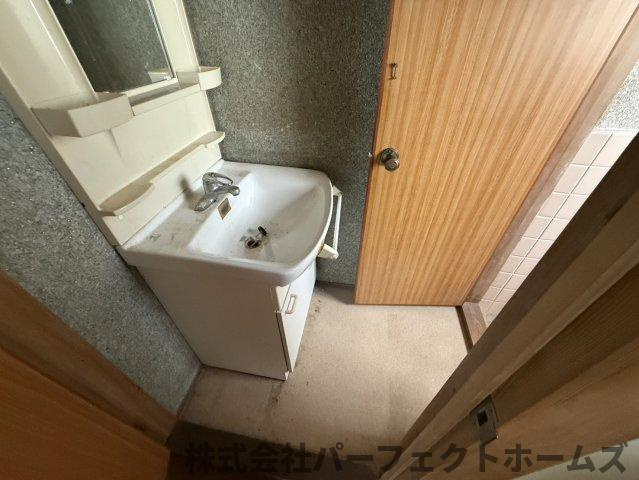 星丘2丁目戸建の洗面所|使いやすい洗面所です