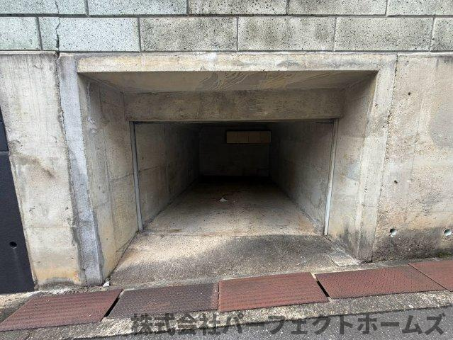 【駐車場】の画像