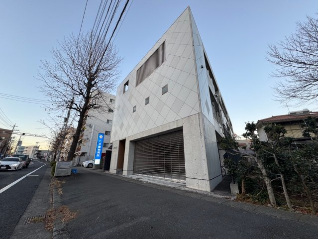 川崎市多摩区菅北浦１丁目の賃貸マンションの外観