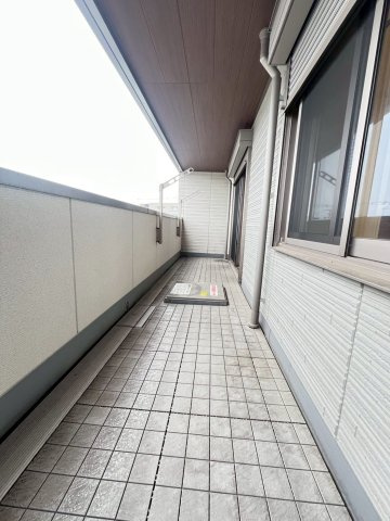 シャーメゾンフロイデ茨木中条のバルコニー