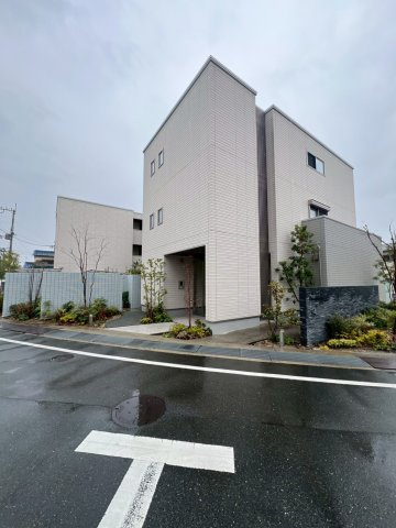 シャーメゾンフロイデ茨木中条の外観