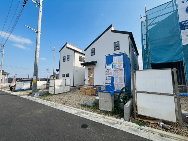 八王子市小宮町第4 新築戸建て～全17区画～の前面道路含む現地写真