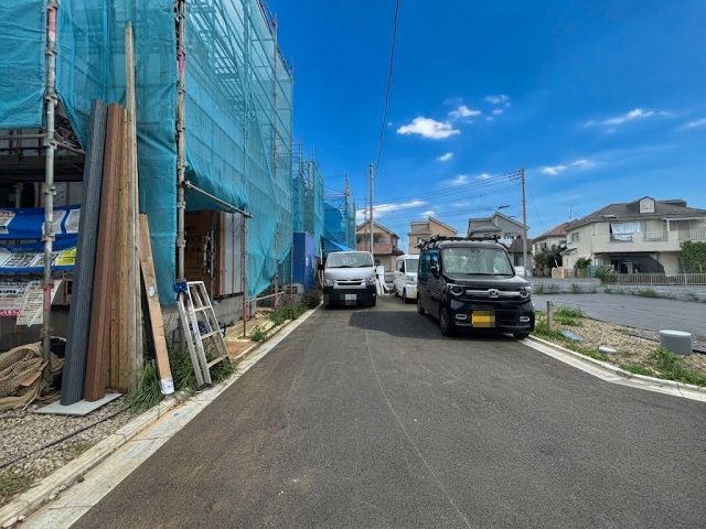 八王子市小宮町第4 新築戸建て～全17区画～の前面道路含む現地写真