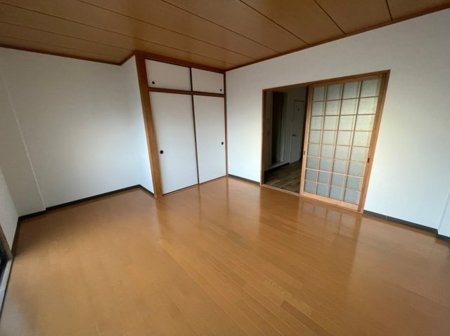 第１カトレアハイツの居間・リビング