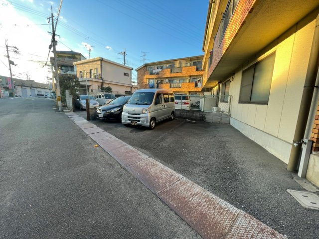 第１カトレアハイツの駐車場
