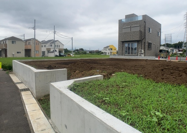 【外観】 | 販売されている全ての土地が、宅地用の土地であるとは限りません。都市計画法に基づき、基本的に住宅を建てることができるのは土地計画区であることに加え、市街化区域として定められている地域のみとなっています。