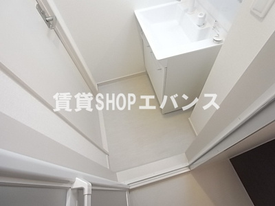 【洗面所】 | リブリ・フォーチュン津田沼 | ゆったりとスペースのある洗面所