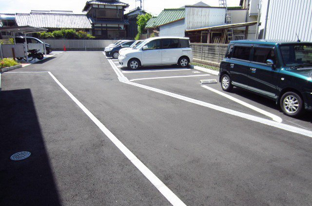 【駐車場】 | ラムール・ファミリアルＡ