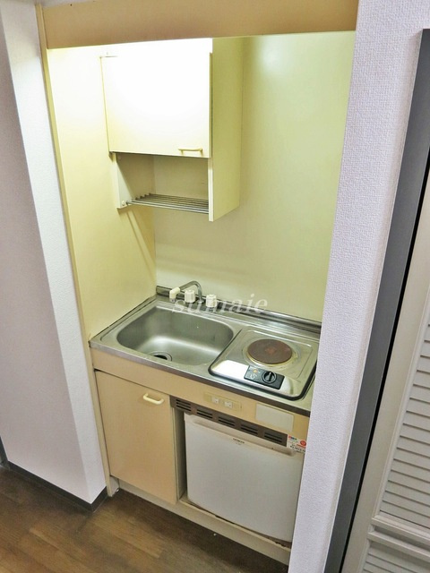 メインステージ十条のキッチン|電気コンロ設置済みですぐに使えます♪