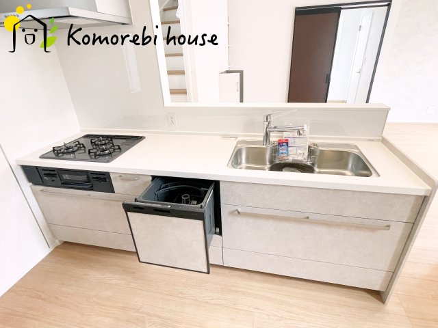 プラザ034Ⅱ④2　新築一戸建て　02のキッチン|きれいなキッチンです