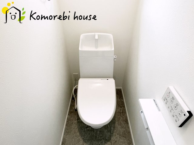 プラザ034Ⅱ④2　新築一戸建て　02のトイレ|清潔感のあるトイレです