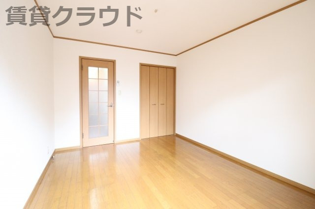 メゾン　プランドールの居間・リビング|ゆったりとした居間です