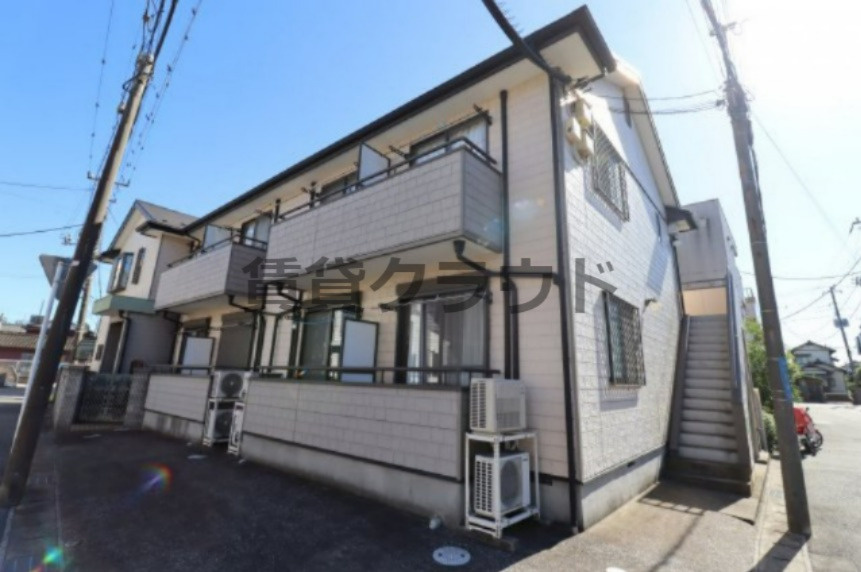 メゾン　プランドールの外観|完成な住宅街の角地にあるアパートです。