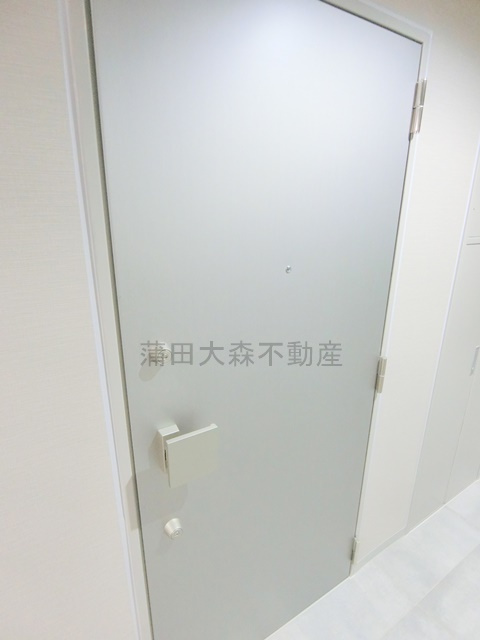 レガリス蒲田の玄関