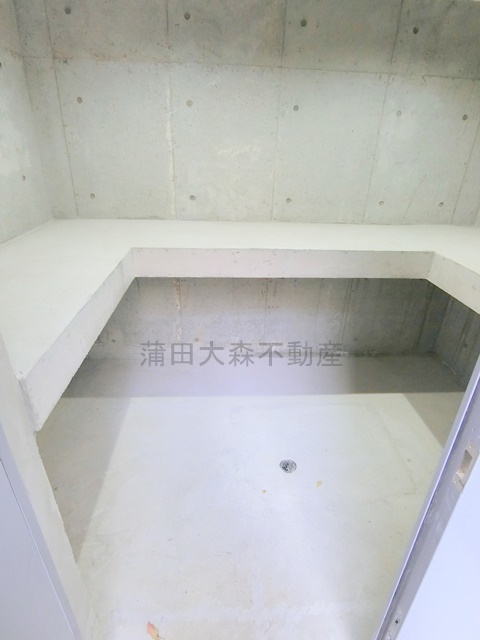 レガリス蒲田のその他共用部分|曜日時間関係なくゴミ捨て可能な敷地内ゴミ捨て場