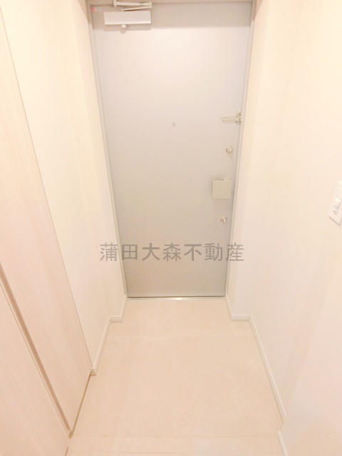 レガリス蒲田の玄関