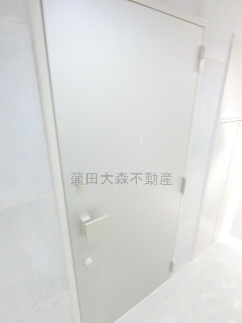 レガリス蒲田の玄関