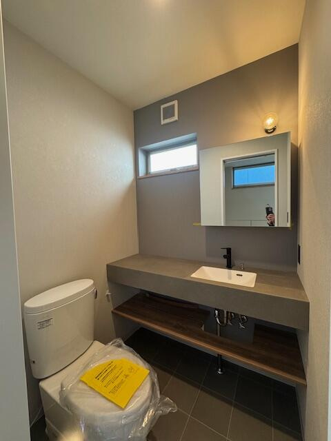 東新小岩3階建て一軒家のトイレ|３Ｆトイレはホテルのような